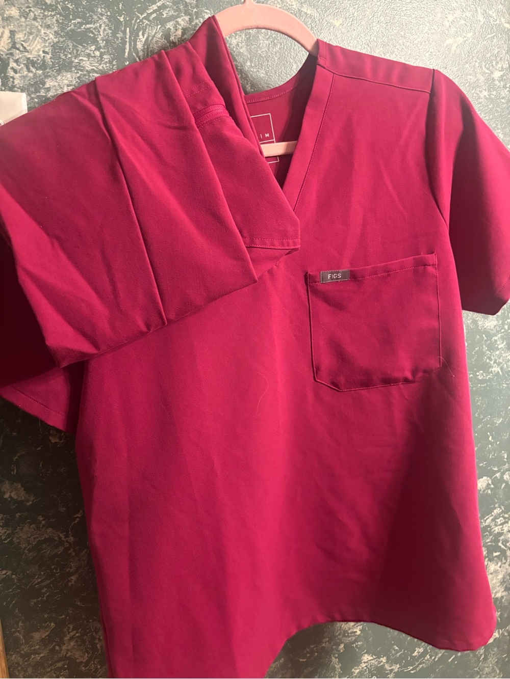 Figs V-Neck Scrub Top and bottom size medium